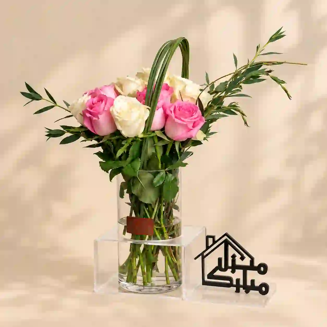 فازة ورد للمنزل الجديد | ورد وردي وأبيض في الرياض  Meta Description: